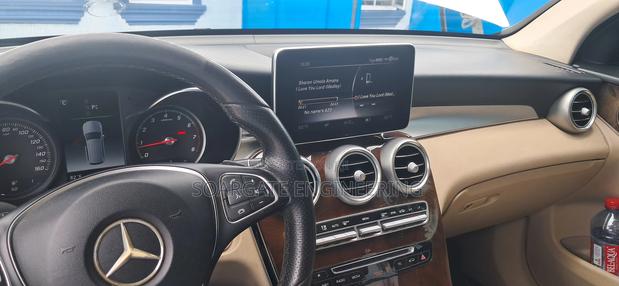 Mercedes-Benz GLC-Class 2018 White photo 4