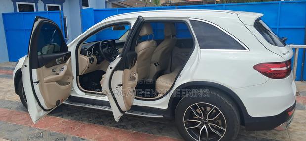 Mercedes-Benz GLC-Class 2018 White photo 6