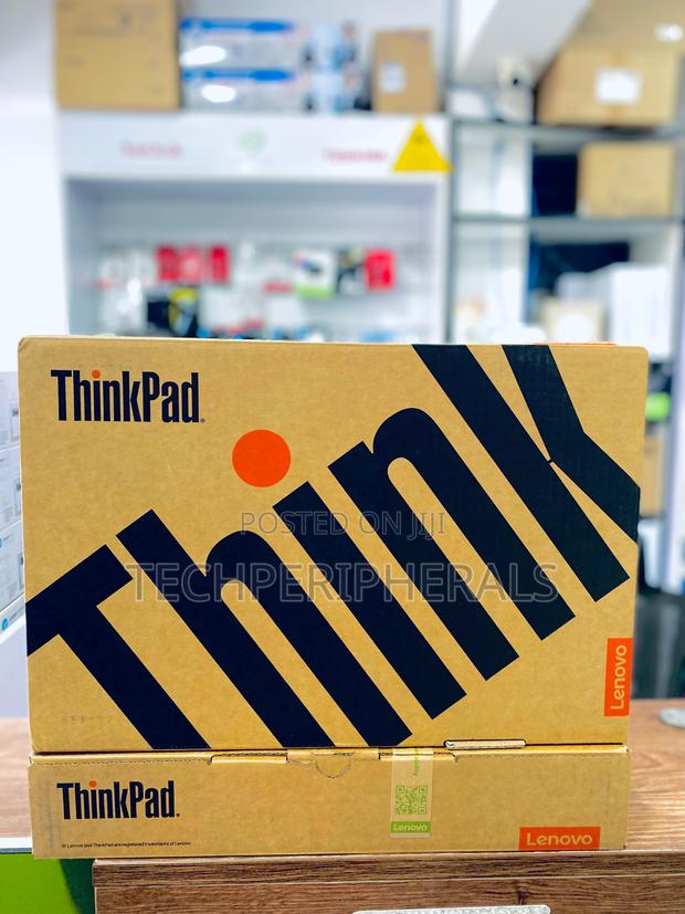 New Laptop Lenovo ThinkPad E14 G5 16GB Intel Core I5 SSD 512GB