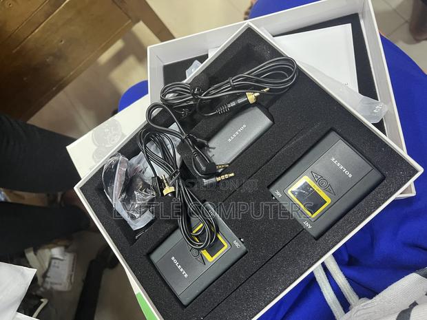Uhf Wireless Microphone System · Photo 4