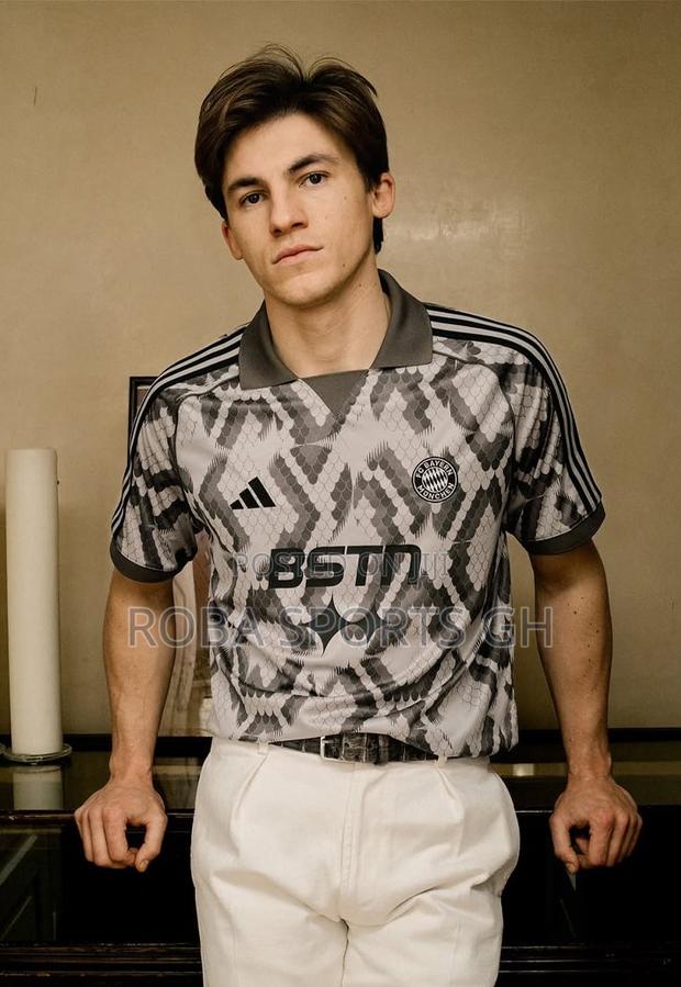 Bayern Munich X BSTN Special Edition Jersey · Photo 4