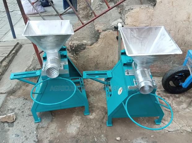 Fufu Machine With Petro Engine · Photo 3