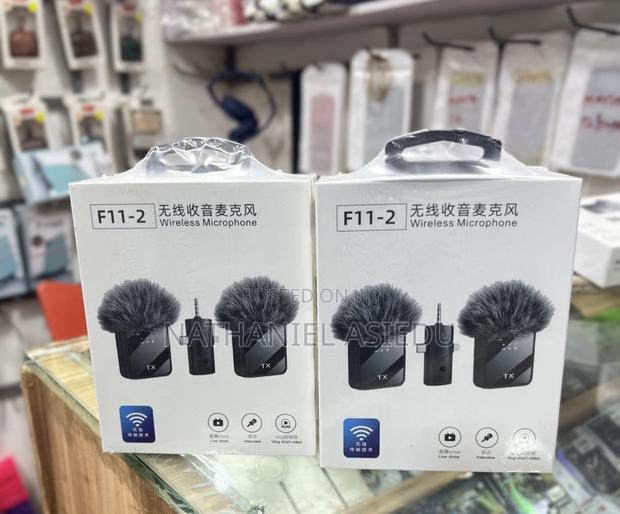 F11-2 Wireless Microphone · Photo 3