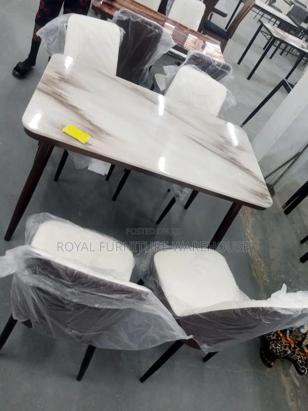Marble Top 4 Seater Dining Set · Photo 3