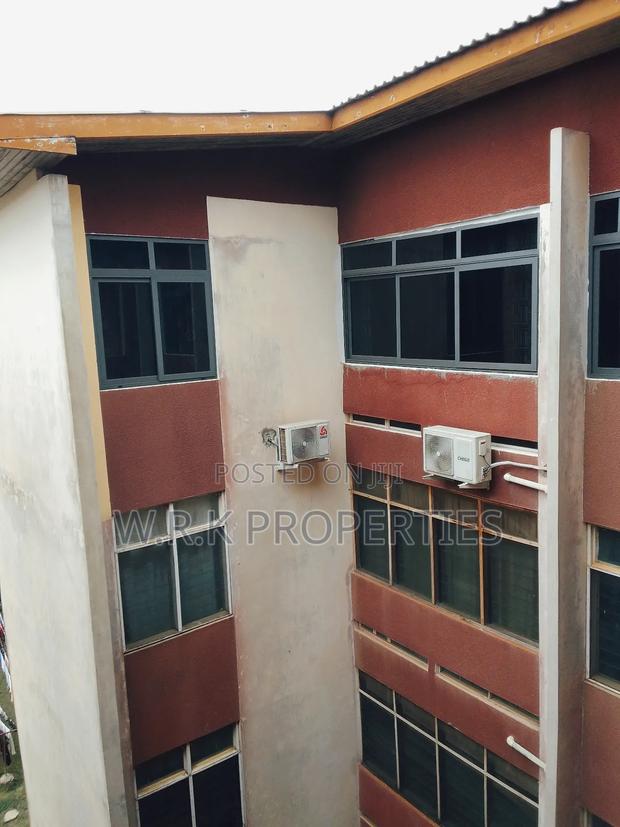 Two Bedroom House for Short Stay · Photo 2