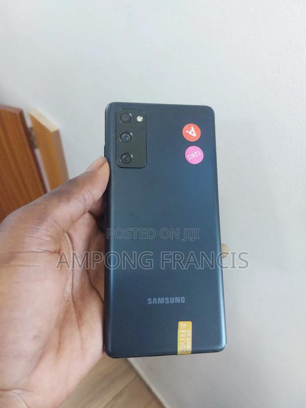 New Samsung Galaxy S20 FE 128 GB Black · Photo 2