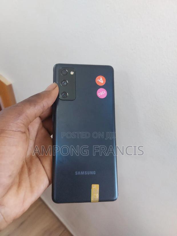 New Samsung Galaxy S20 FE 128 GB Black · Photo 3
