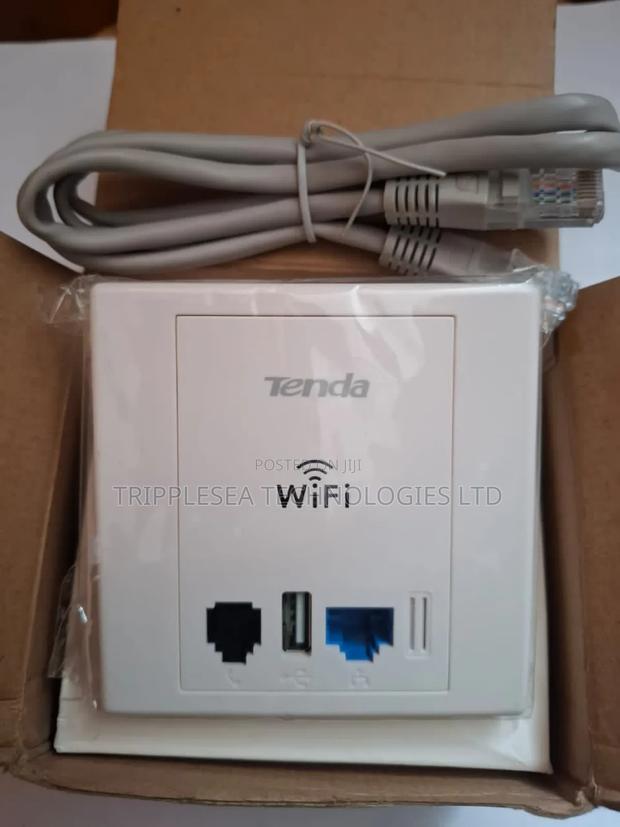 Tenda W6 Wi-Fi Socket · Photo 2