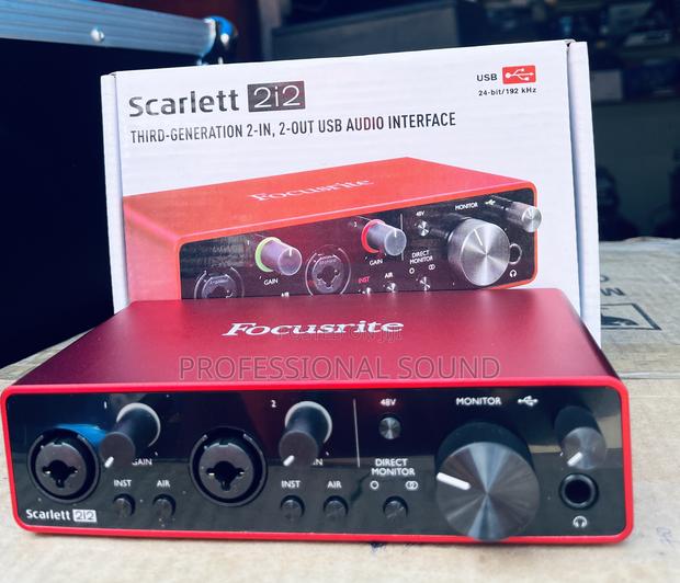 Focusrite Scarlett 2i2 · Photo 4