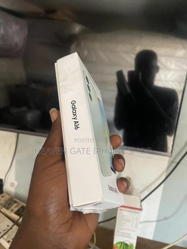 New Samsung Galaxy A16 128 GB Gray · Photo 3