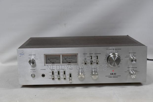 Akai Am-2600 Stereo Integrated Amplifier