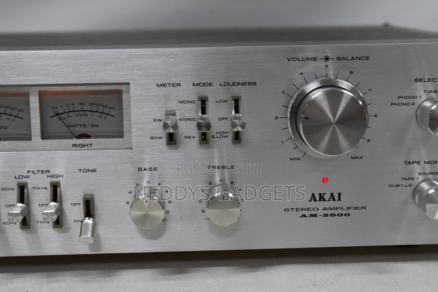 Akai Am-2600 Stereo Integrated Amplifier photo 2