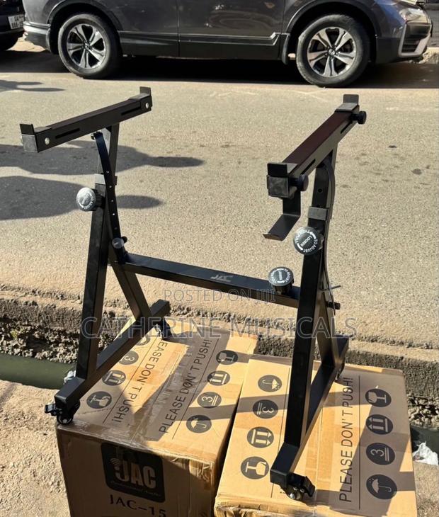 Portable Keyboard Stand · Photo 4