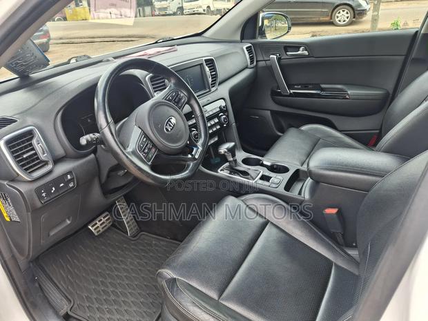 Kia Sportage SX 4dr SUV AWD (2.0L 4cyl Turbo 6A) 2017 White