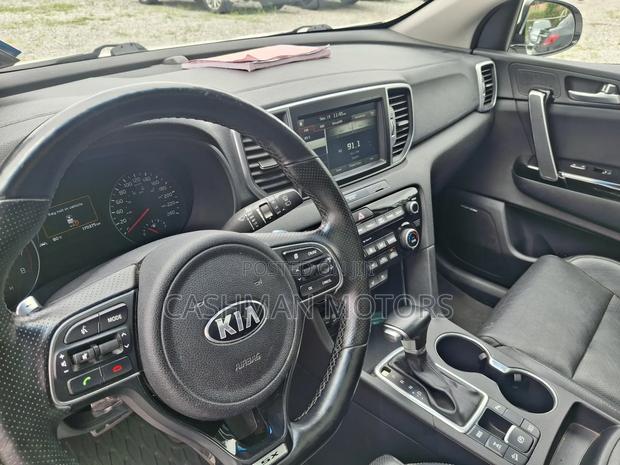 Kia Sportage SX 4dr SUV AWD (2.0L 4cyl Turbo 6A) 2017 White