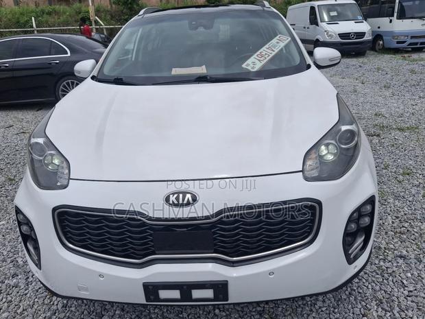 Kia Sportage SX 4dr SUV AWD (2.0L 4cyl Turbo 6A) 2017 White