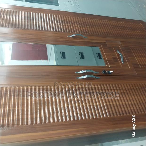 3 In 1 Wardrobe · Photo 4