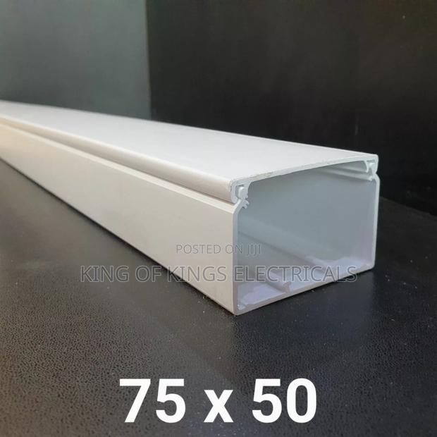 50x75mm PVC Trunking Cable Management Duct – White
