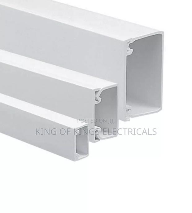 50x75mm PVC Trunking Cable Management Duct – White photo 2