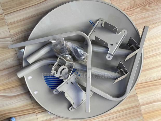 Strong Hd Satellite Dish – Durable Outdoor Tv Signal Receiver photo 2