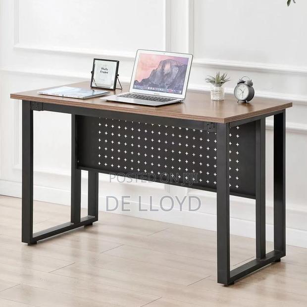 Modern Office Table (120 by 60 Cm)