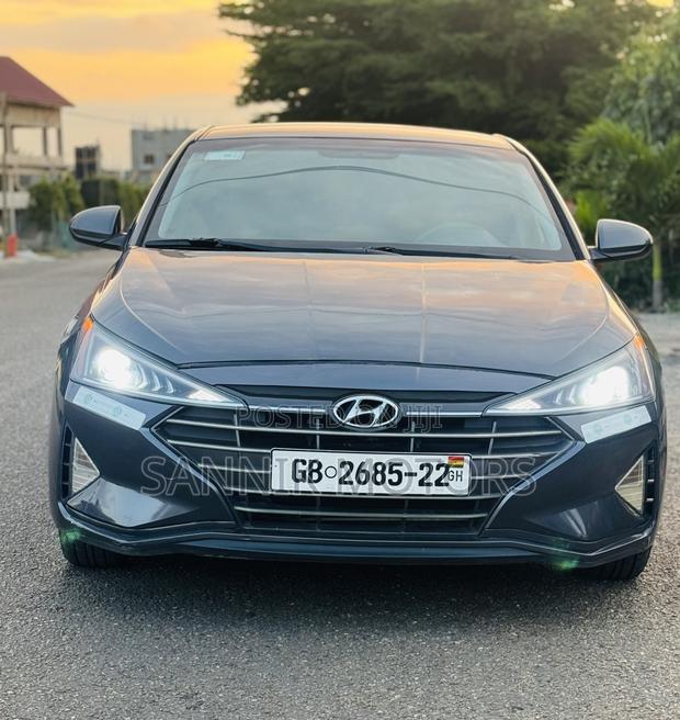 Hyundai Elantra SE 2020 Gray