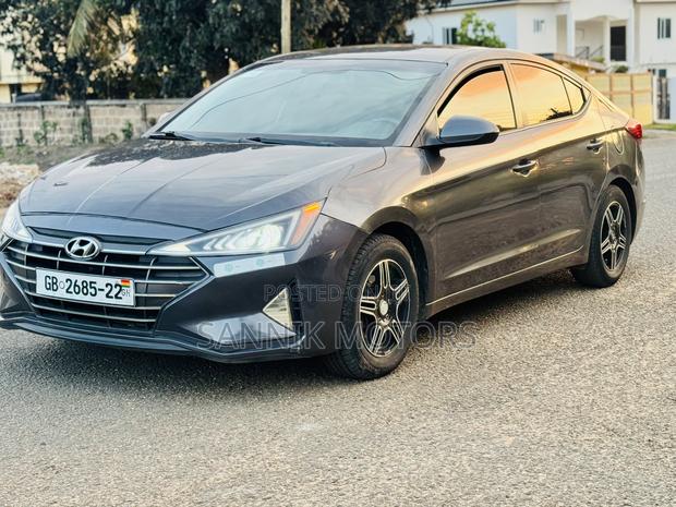 Hyundai Elantra SE 2020 Gray