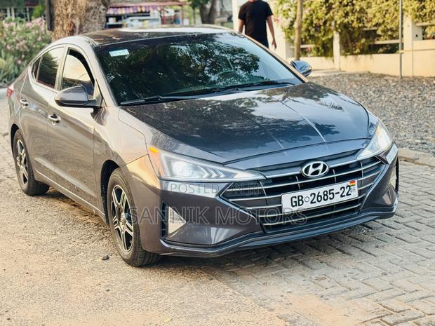 Hyundai Elantra SE 2020 Gray