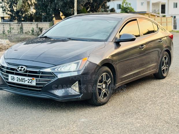Hyundai Elantra SE 2020 Gray