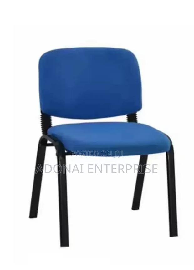 Auditorium Chairs Visitors Chair · Photo 1