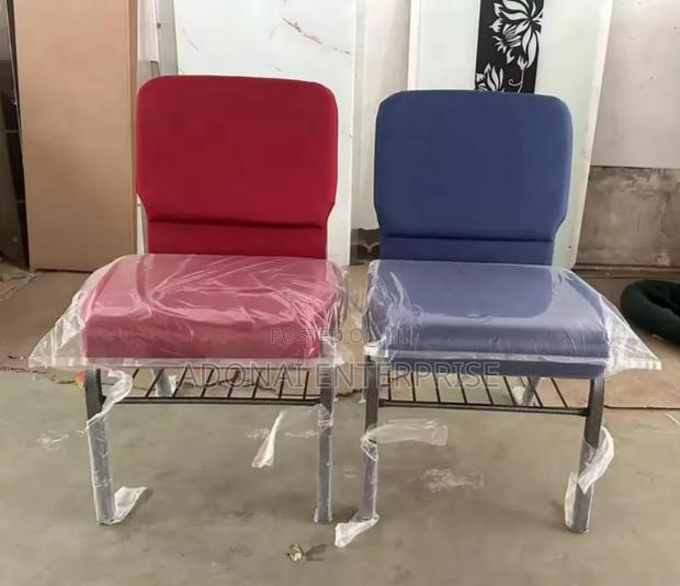 Auditorium Chair Abgv564h · Photo 1