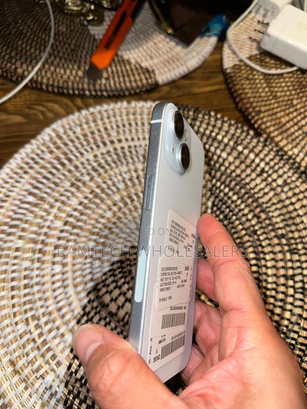 Apple iPhone 15 Plus 128 GB Green photo 2