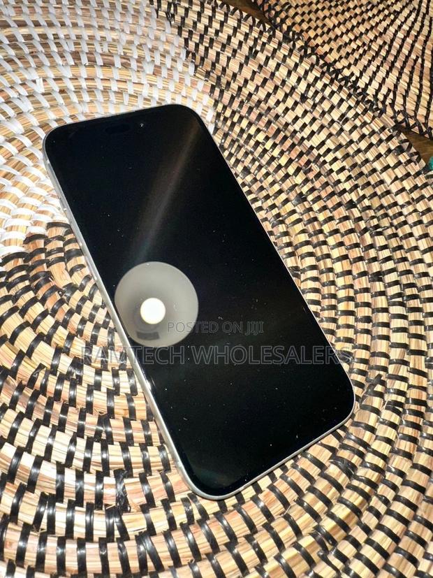 Apple iPhone 15 Plus 128 GB Green photo 3