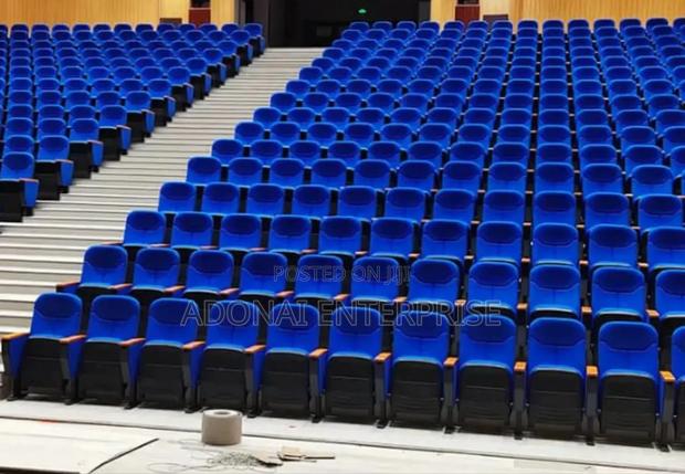 Auditorium Chair Bvh25rt · Photo 1