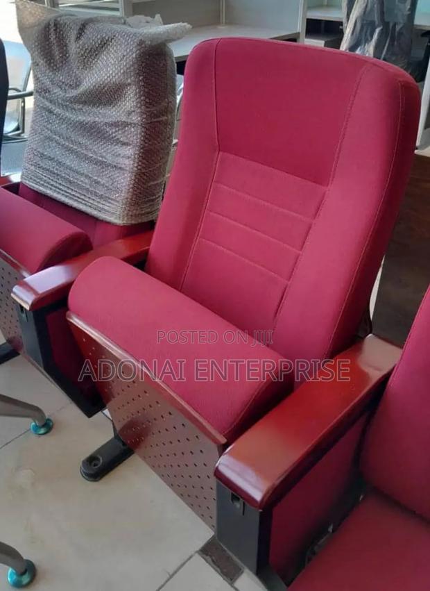 Auditorium Chair Zchgv64u · Photo 1