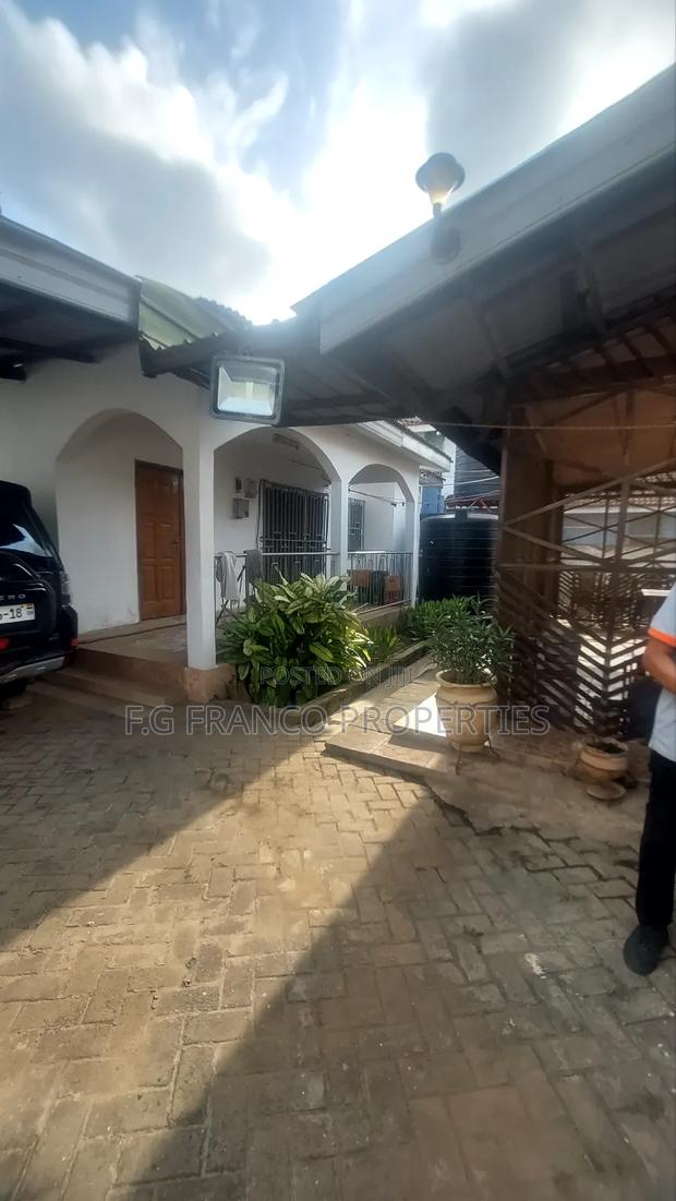 3 Bedroom With Shops for Sale at Spintex · Photo 4