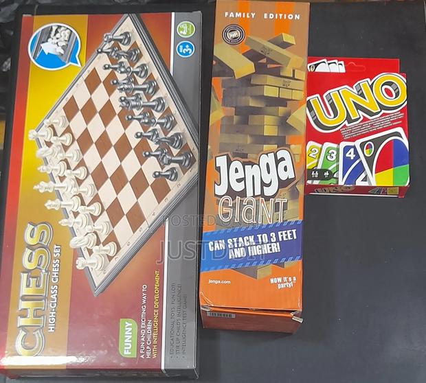 Chess + Jenga + Uno Game Set · Photo 2