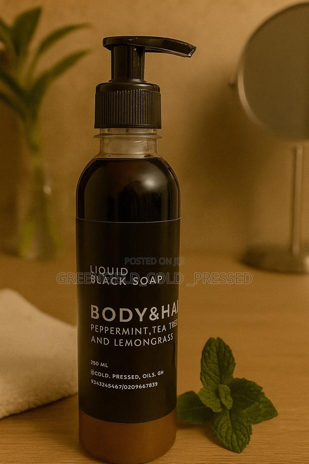 Raw Organic Liquid Black Soap · Photo 4