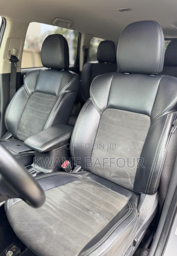 Mitsubishi Outlander 2019 Gray
