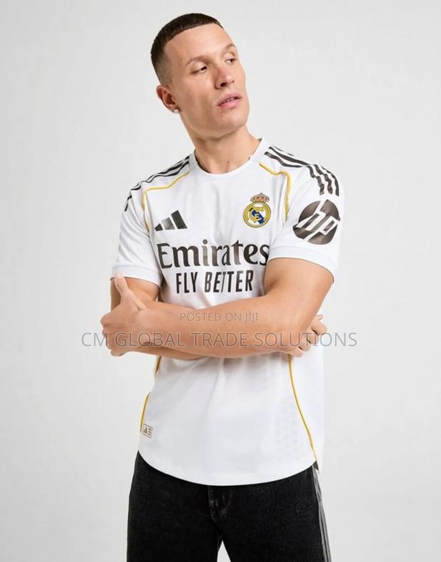 2025/2026 Real Madrid Home Jersey photo 2