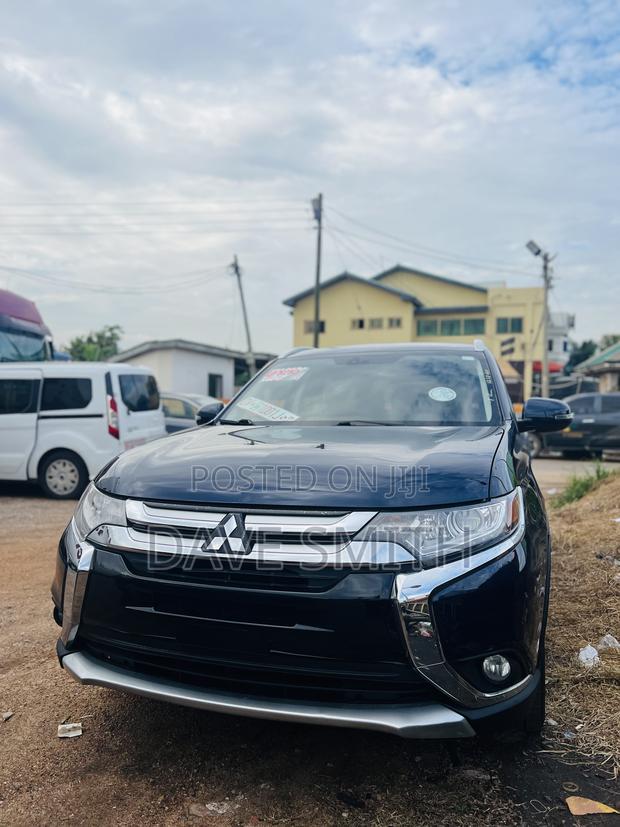 Mitsubishi Outlander SEL AWC 2018 Blue