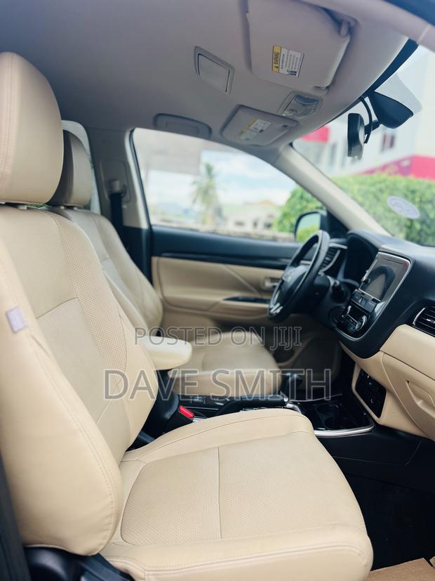 Mitsubishi Outlander SEL AWC 2018 Blue