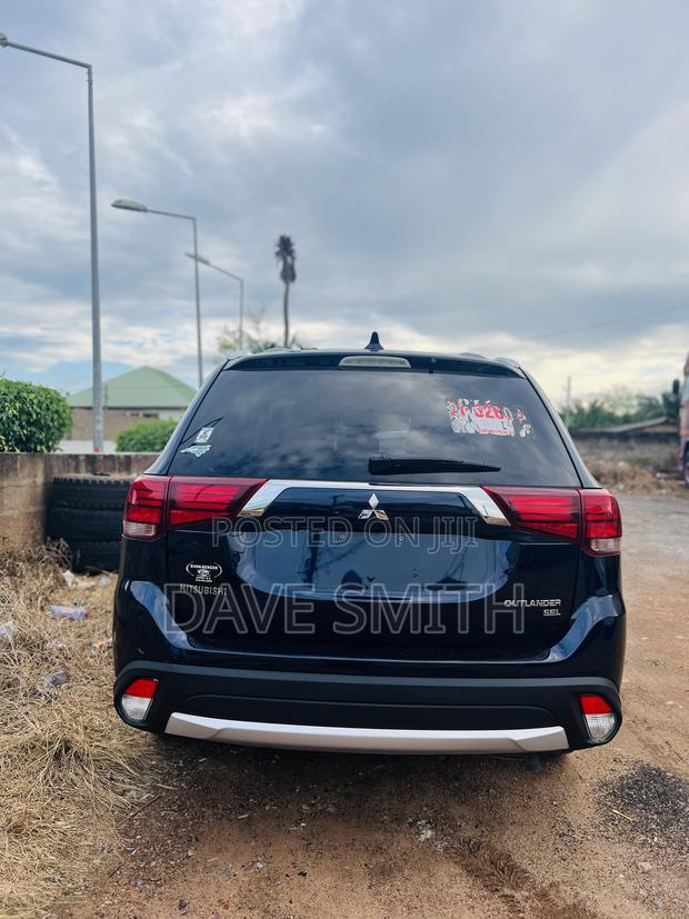 Mitsubishi Outlander SEL AWC 2018 Blue