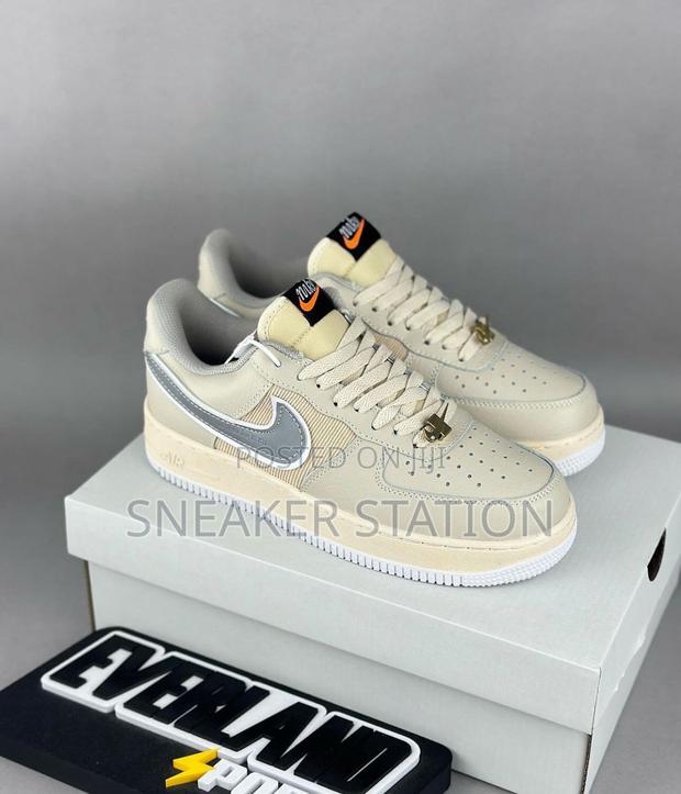 Nike Air Force 1 Sneaker Available · Photo 4