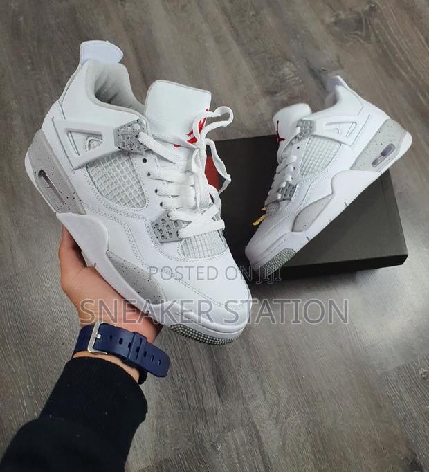 Air Jordan Retro 4 Oreo · Photo 3