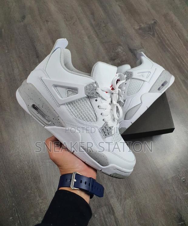 Air Jordan Retro 4 Oreo · Photo 4
