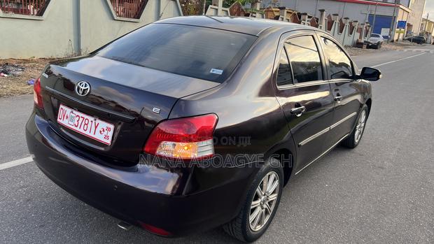Toyota Belta 2010 Brown