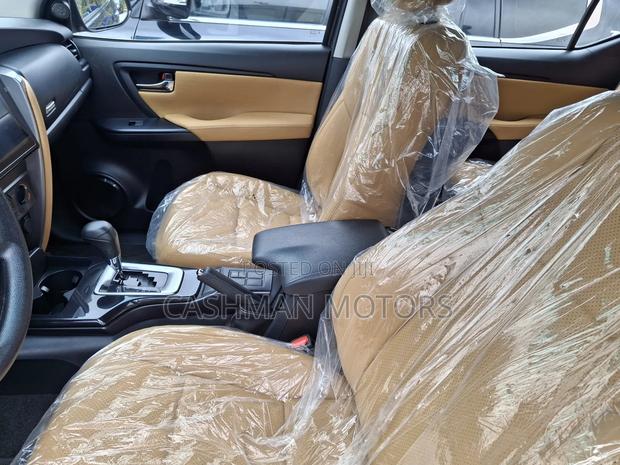 Toyota Fortuner 2.4 D AWD 2022 Gray