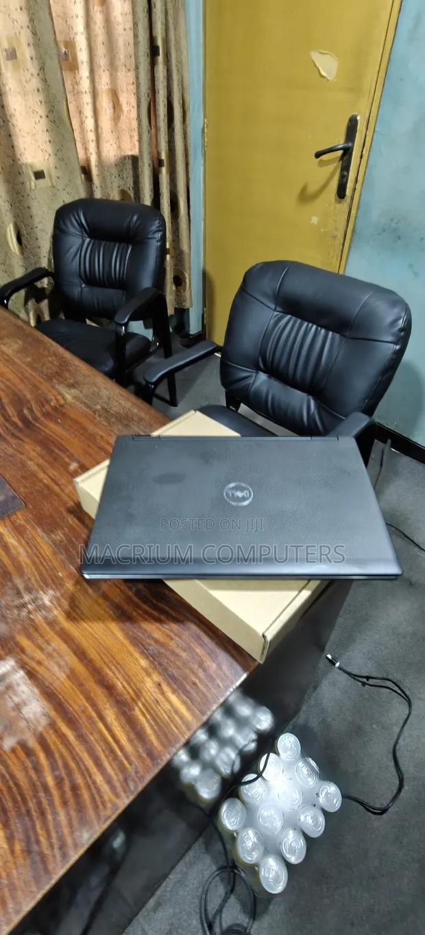 Laptop Dell Precision 7530 12GB Intel Core I7 SSD 512GB photo 2
