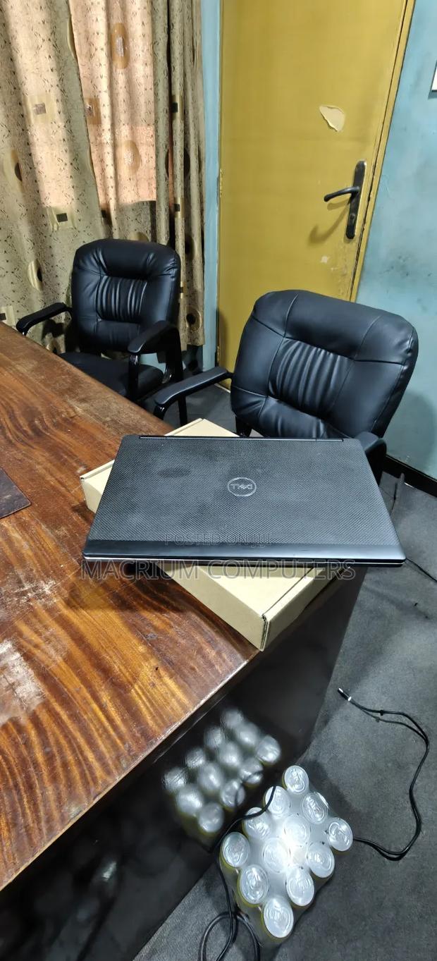 Laptop Dell Precision 7530 12GB Intel Core I7 SSD 512GB photo 3